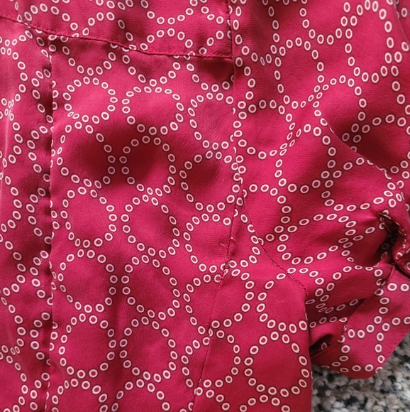 Banana Republic Silk Blouse - Picture 6 of 6